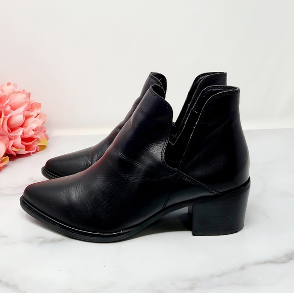 STEVEN by Steve Madden Dexter Bootie - Picture 2 of 8